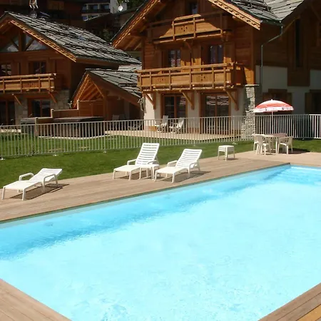 Alpesi faház Chalet Faverot 1 *