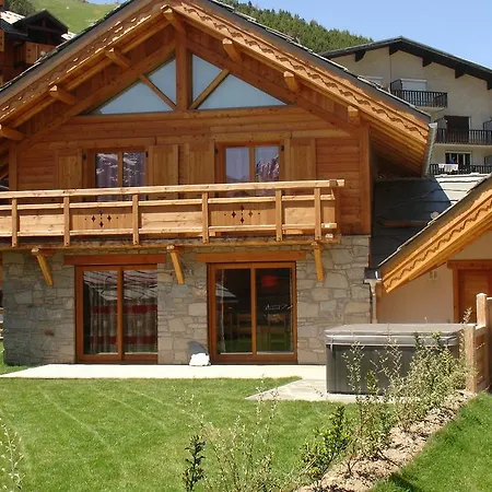 Chalet Faverot 1 *