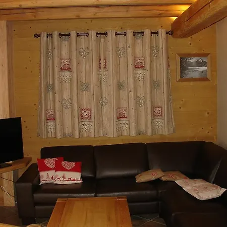 Alpesi faház Chalet Faverot 1 *